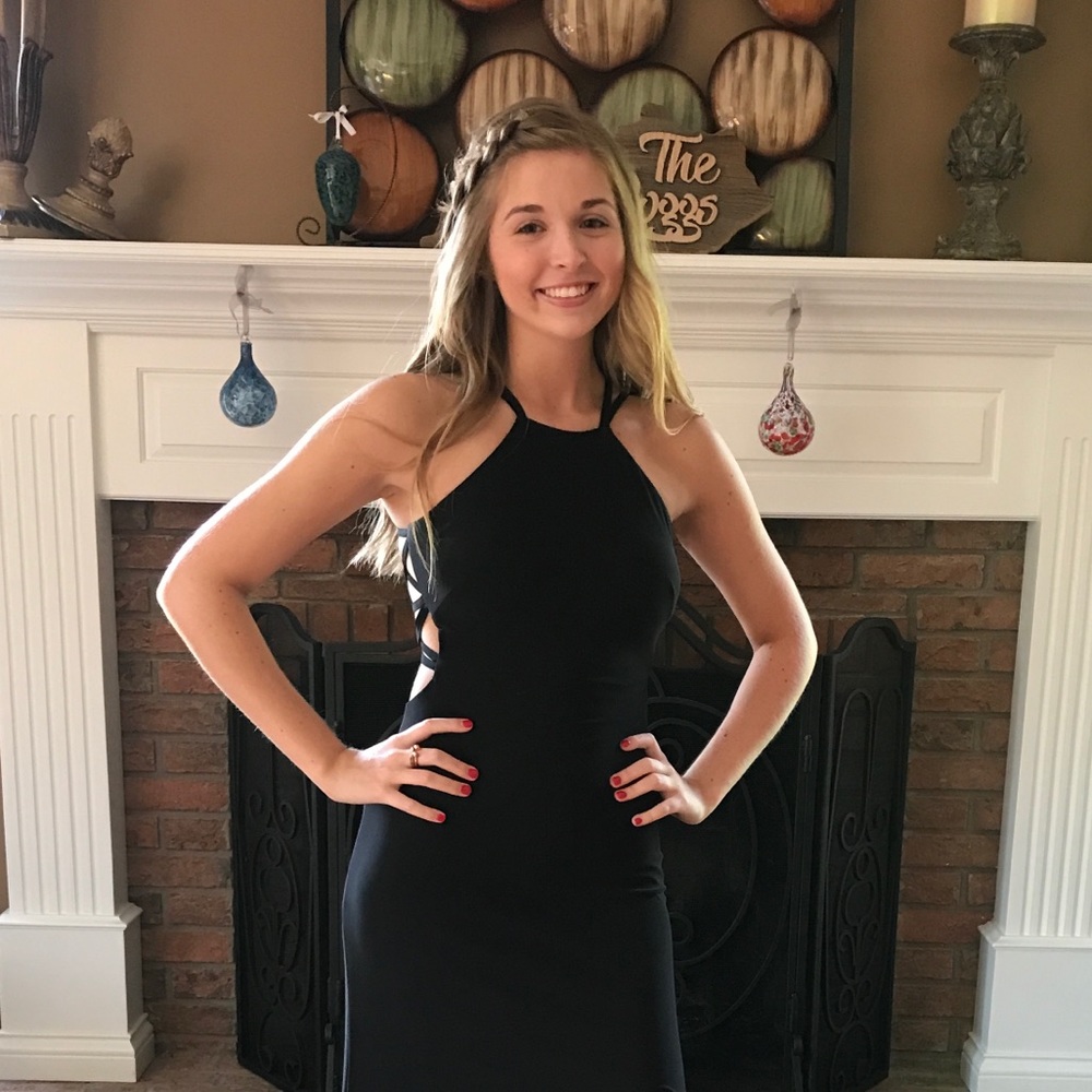 Meet your Posher, Ainsley